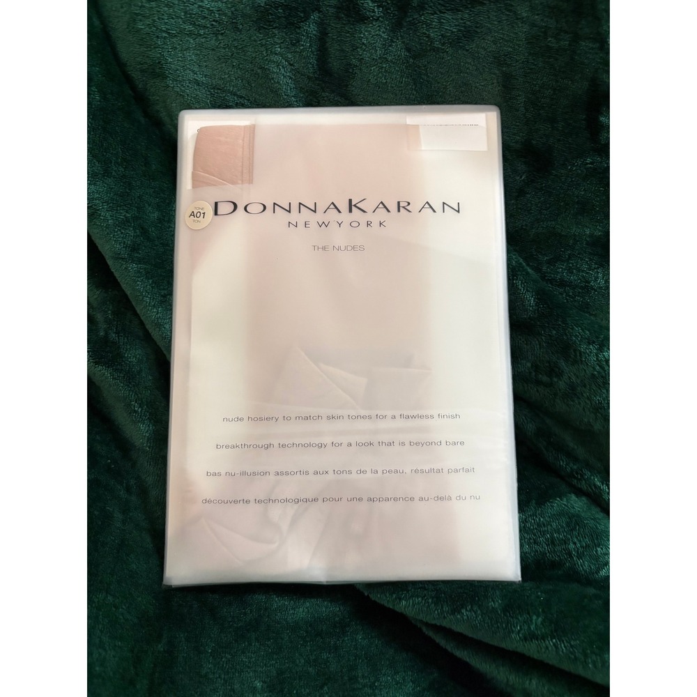 Donna Karan New York The Nudes Hosiery Tone A01 Sheer Tights Medium New